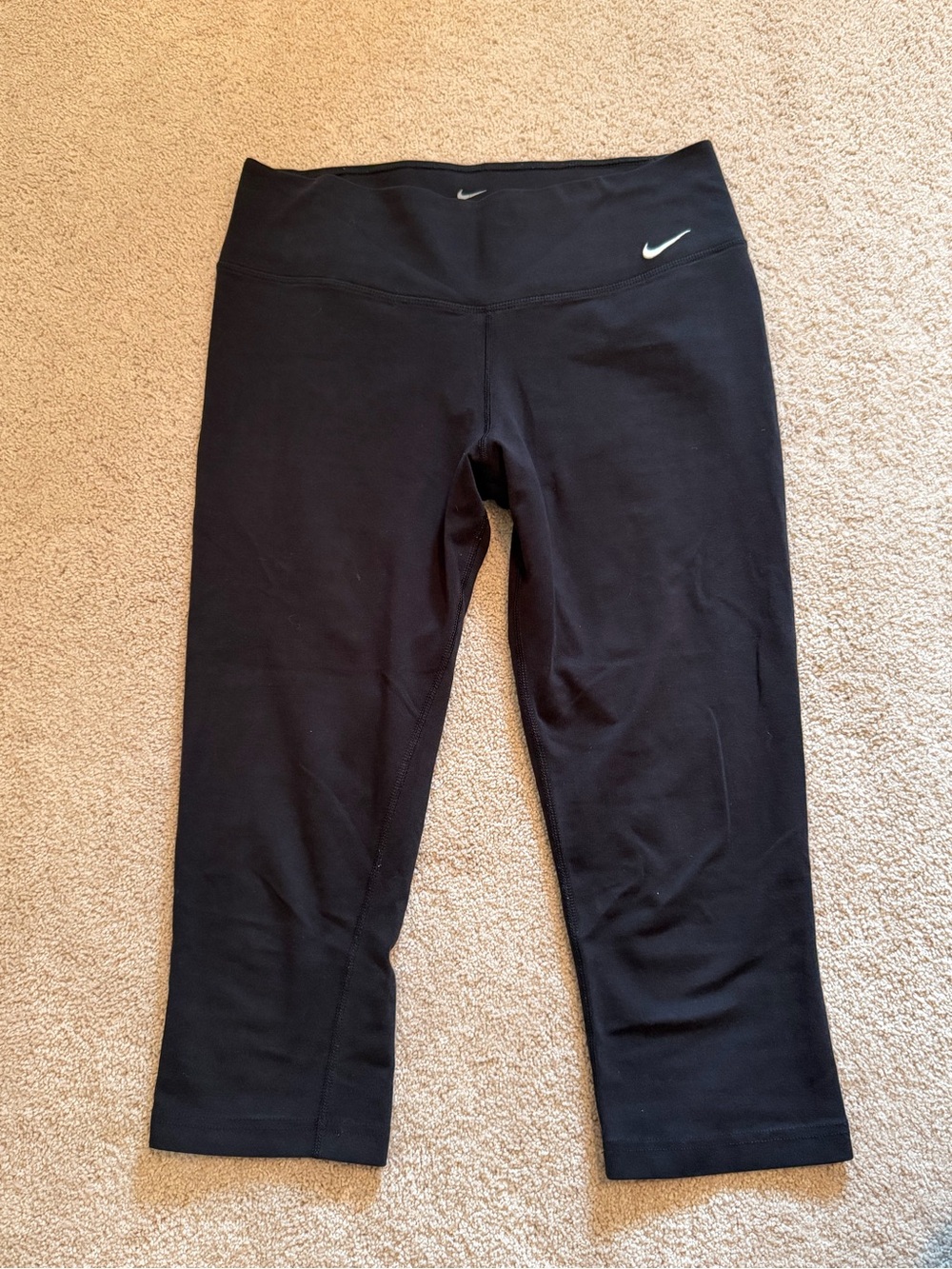 Nike Black Cotton Blend Capri Leggings - medium